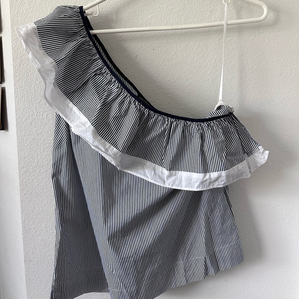 Saks Fifth Avenue Gray Asymmetrical Ruffled Shirt Resort Wear